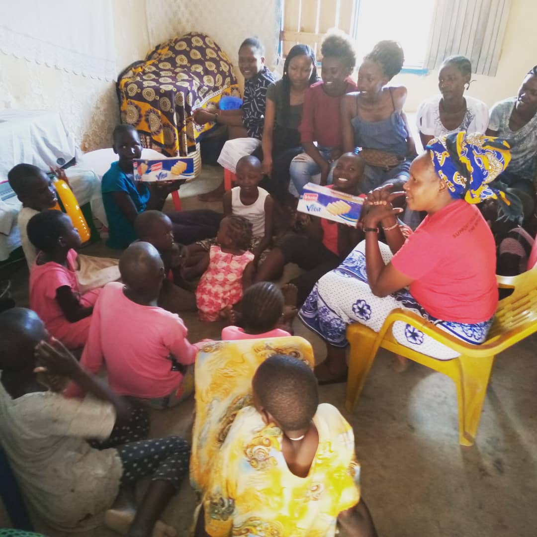 Sharing is caring a visit to Tina's place a mother living with 21streetgirls.You are one strong woman tina #help a dada#learning_lions #codegeass #tunapanda # code with girls